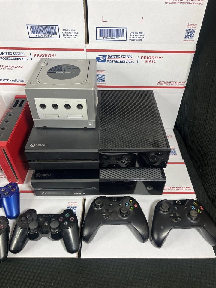 Lote Surtido de Consolas de Videojuegos - XBOX One / GameCube / Wii / PS4 - *TAL CUAL / LEER Foto 3 de 4