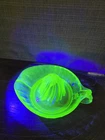Vintage Large Juicer Uranium Vaseline Green Depression Glass Reamer Pour Spout