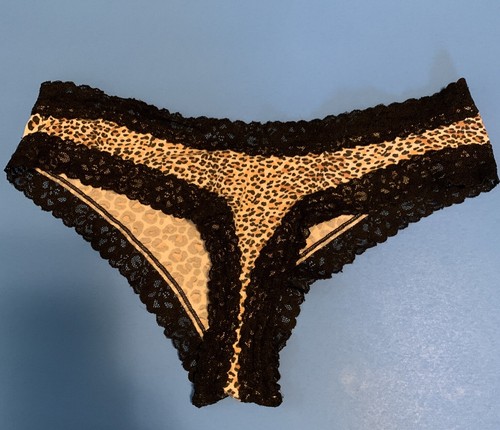 VICTORIA’S SECRET LEOPARD PRINT BLACK LACE CHEEKY PANTY SIZE LARGE - Picture 5 of 9