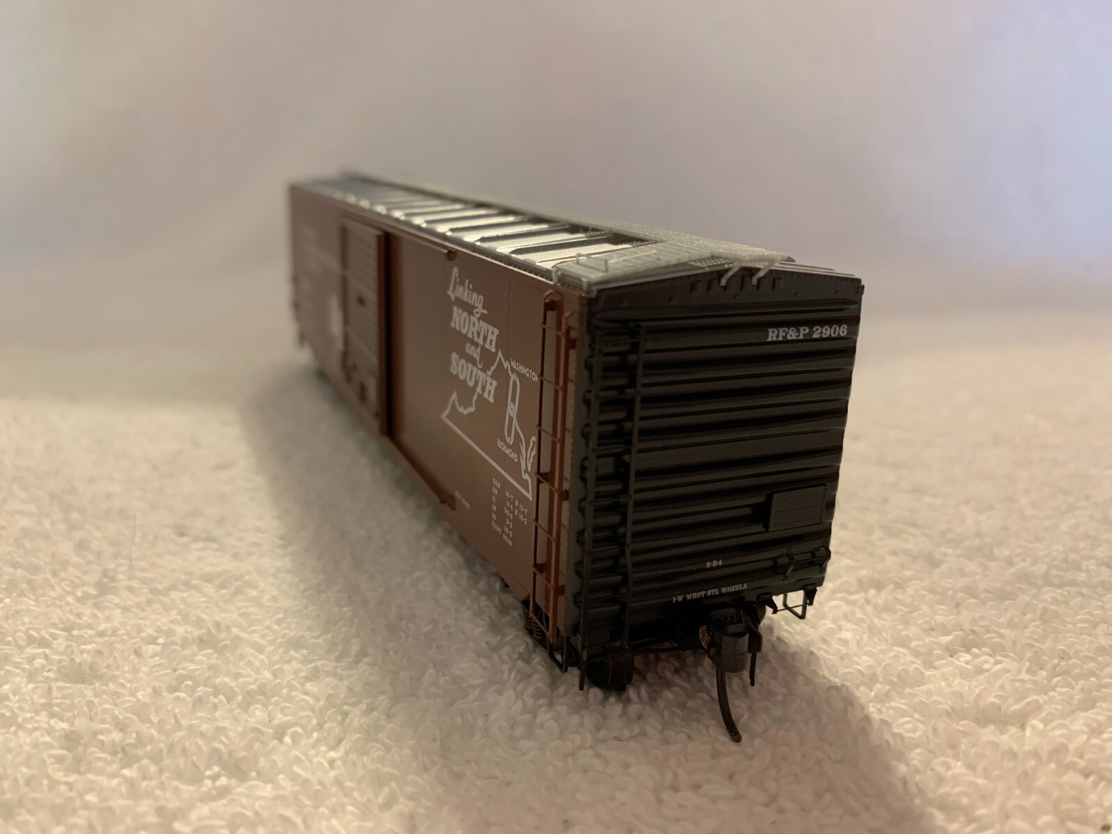 Picture 4 of 8