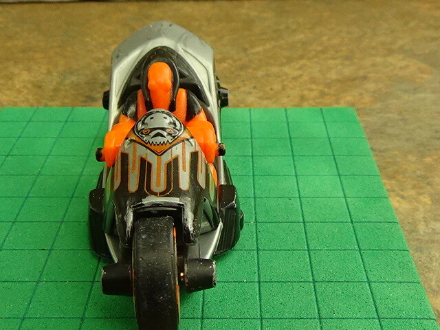 Picture 4 of 9