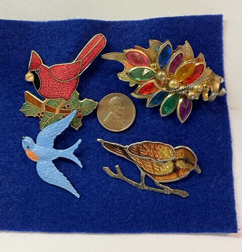 Vintage Fashion Jewelry- Four Pins- Swallow, Cardinal, Bird, & Leaf - Picture 1 of 3