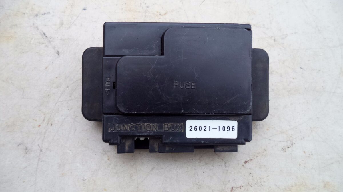 1998 - 2003 NINJA ZX-9R ZX900 JUNCTION BOX FUSE HOLDER 26021 1998 - 2003 NINJA ZX-9R ZX900 JUNCTION BOX FUSE HOLDER 26021