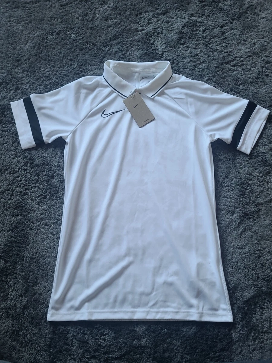 Sports t shirt best sale design with collar nike