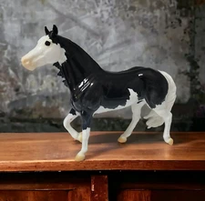 Breyer Horse JOTA Collector’s Club 2023 Glossy Smart Chic Olena Mold Traditional