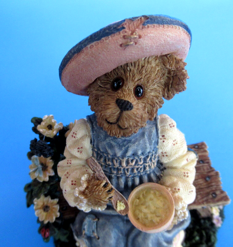 Boyds Bears & Friends "Lil Miss Muffet What's in the Bowl" Figurine Original Box - Picture 11 of 17