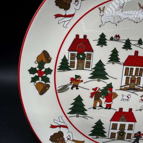 Vintage Christmas Ceramic Plates Lot of 2 Poinsettia Santa Claus Reindeer Winter - Picture 3 of 15