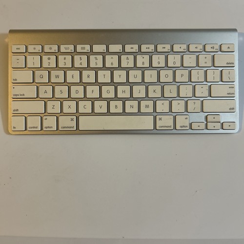 Apple A1314 Wireless Keyboard - Afbeelding 11 van 12