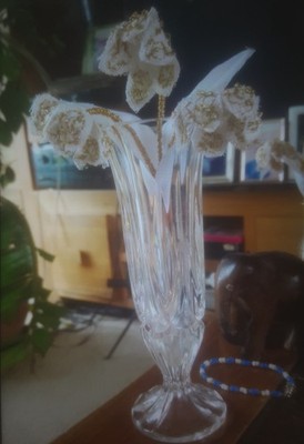 Maiglöckchen handbestickte Blumen