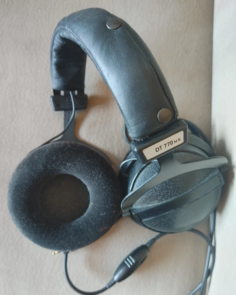 Beyerdynamic DT-770M Studio Headphones (80 Ohm) Volume Control working so and so - Imagen 3 de 4