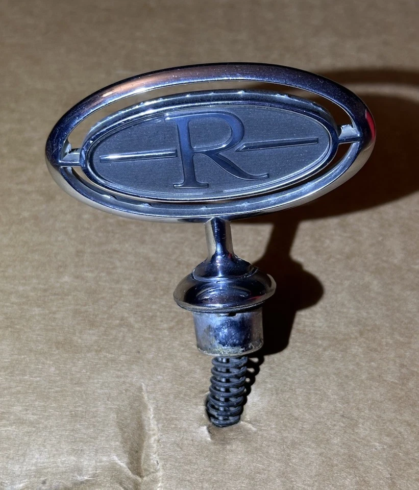 1986 1987 1988 1989 1990 1991 1992 Buick Riviera Hood Ornament Emblem Used OEM  - Image 4 of 4