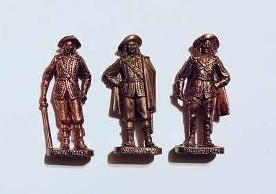 METAL FIGURINES SET - MUSKETEERS SOLDIERS COPPER VINTAGE - KINDER SURPRISE