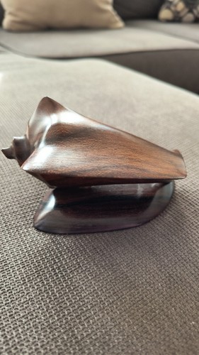 IronWood Carving Hand Carved Conch Sea Shell Approx 5 "x4" - Picture 2 of 12