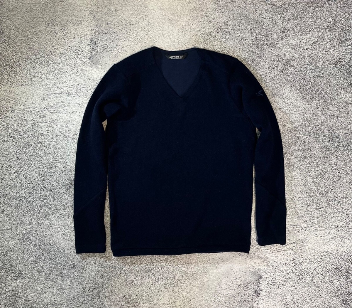 Arc'teryx Donavan V-Neck Sweater Mens Size S Blue Wool Blend