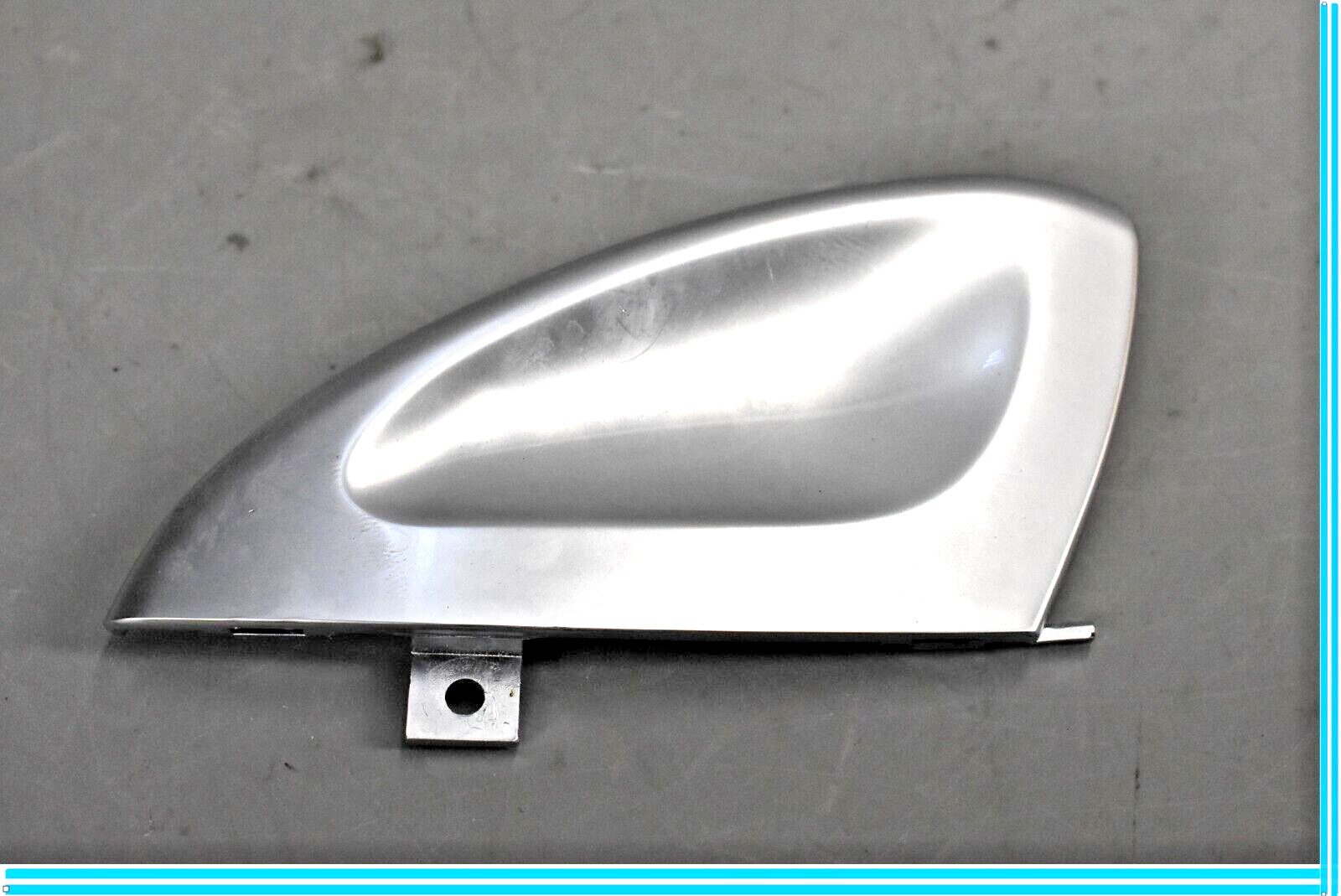 Bentley Continental 2005-2008 Front Right Seat belt cover