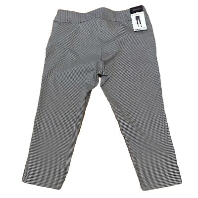 Rafaella size 18  Black and White Check Comfort Pull-On Capri  New With Tag