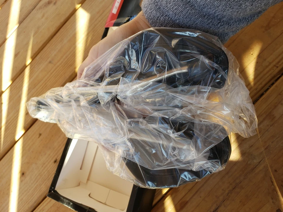 Sillín de bicicleta de repuesto GUB 1150 negro NUEVO envío gratuito (D9) Foto 3 de 4