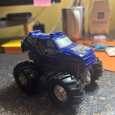 Vintage Mattel Hot Wheels Monster Jam Truck Friction Rev N Go Bounty Hunter 1:43