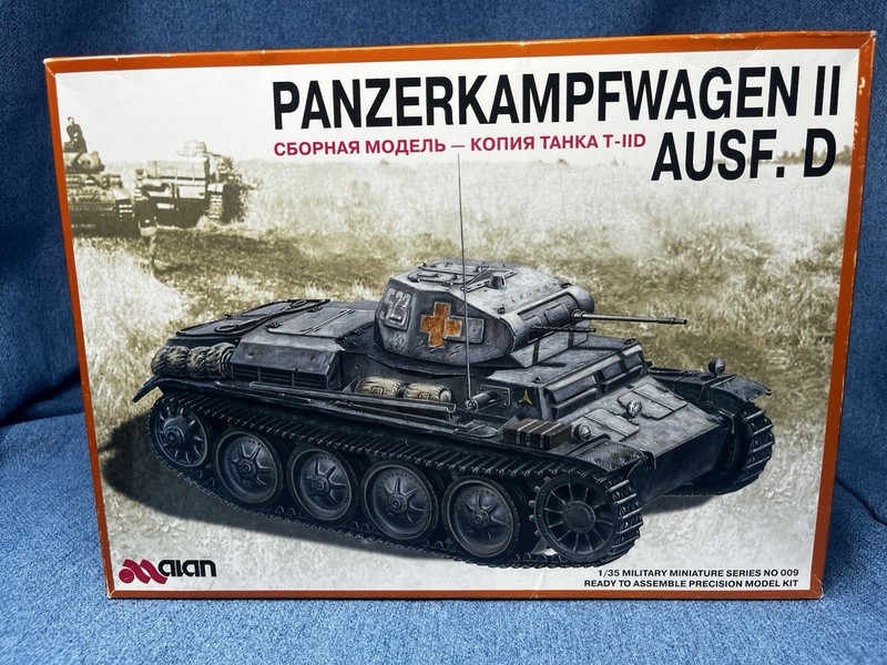 ALAN Panzerkampfwagen II AUSF. D 1/35 Scale German Panzer Tank Model Kit