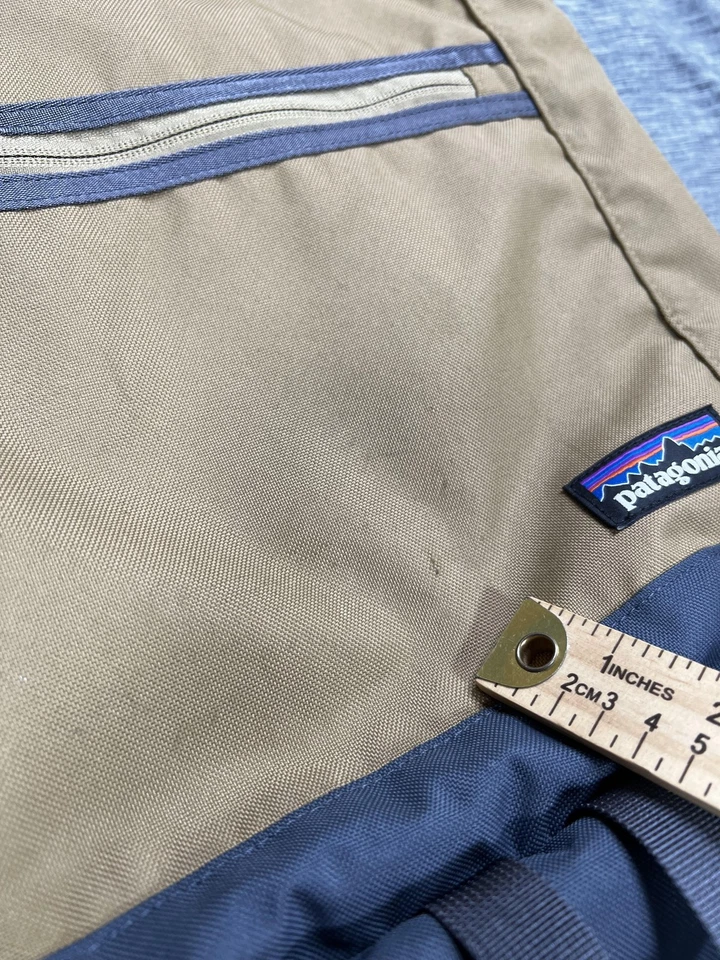 Patagonia Recycled Polyester Backpack Tan Gray Daypack Zip Top STY48021FA20 - Image 3 of 4