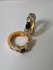 Earrings Gold Toned Oval Blue Stones Round Hoop Snap Closure Earrings TD1