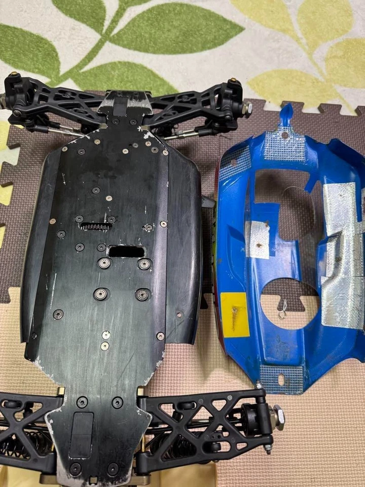 Losi 8ight 2.0 1/8 RC Buggy Kit Competition Racing Chassis Off Road Rare - Image 4 of 4