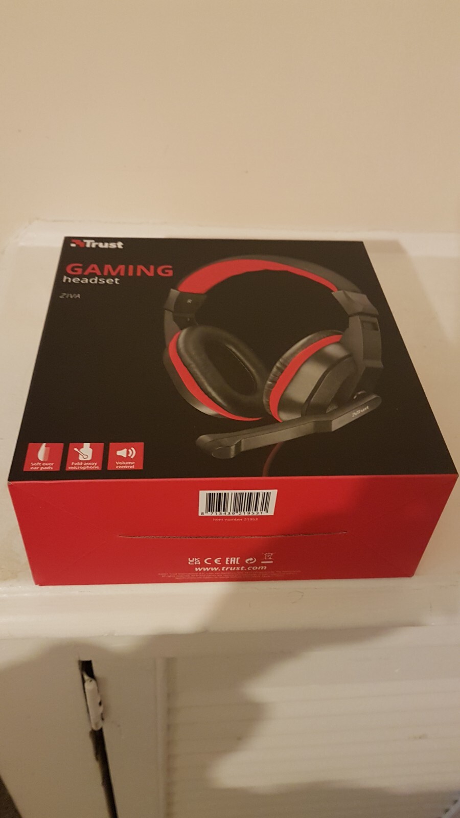 Gaming Headset OverEar Headphone with FoldAway Microphone Headset