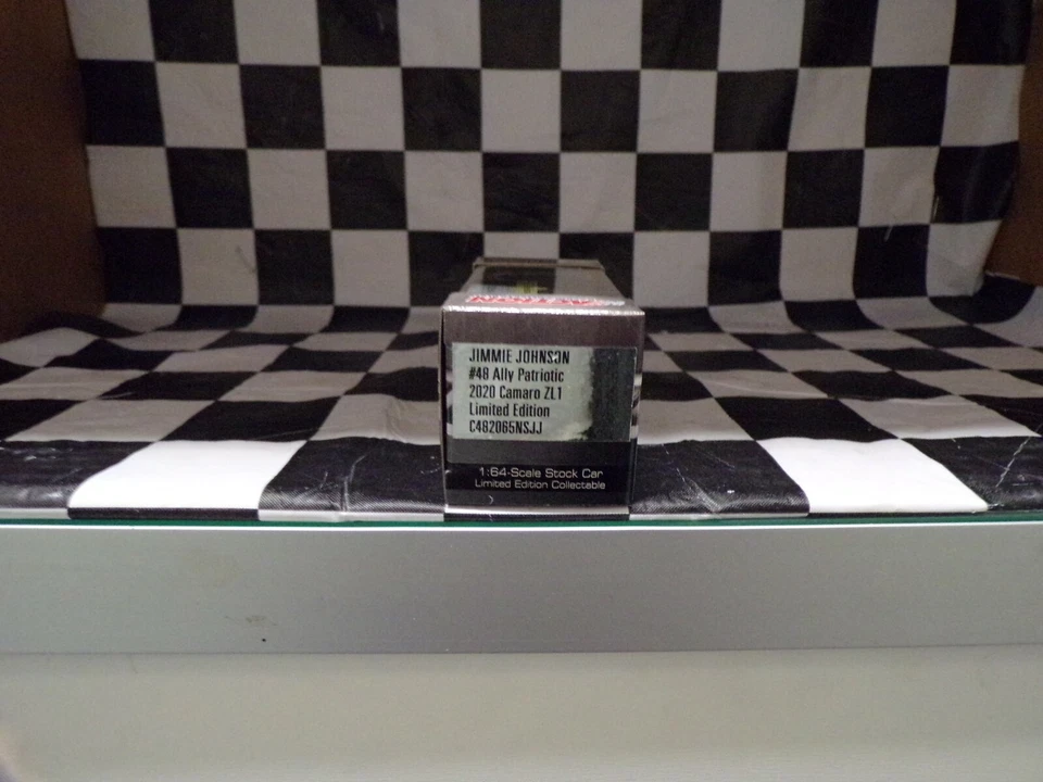 Jimmie Johnson #48 Aliados Patrióticas 2020 Camaro ZL1 Action 1:64 Escala - Imagen 3 de 4