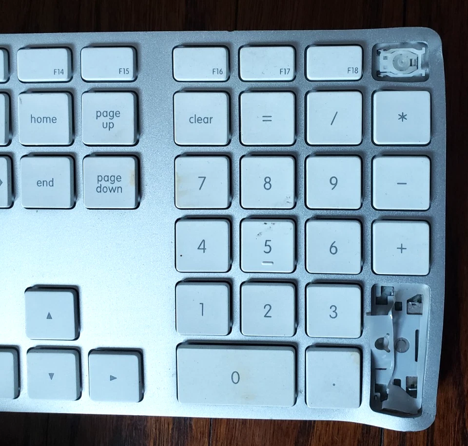 APPLE Genuine Keyboard A1243 & Mouse A1152 Wired For PARTS or Repair - Image 2 of 4