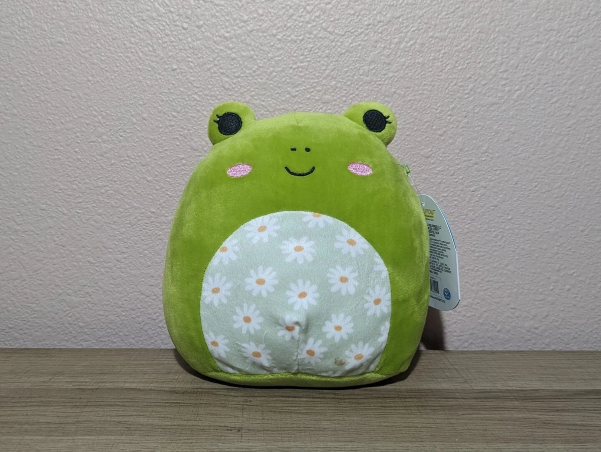 Squishmallow Wendy Flower Belly 8 inch Frog NWT Has A Very Small