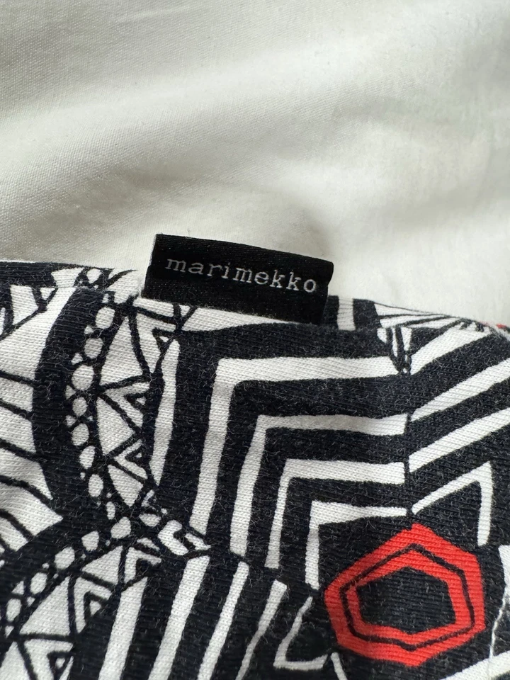 Marimekko Uniqlo Top Mediano Negro Floral 100% Algodón Foto 2 de 4
