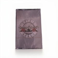 GUNS 'N' ROSES  Greatest Hits - Cassette Universal - Sealed NEW