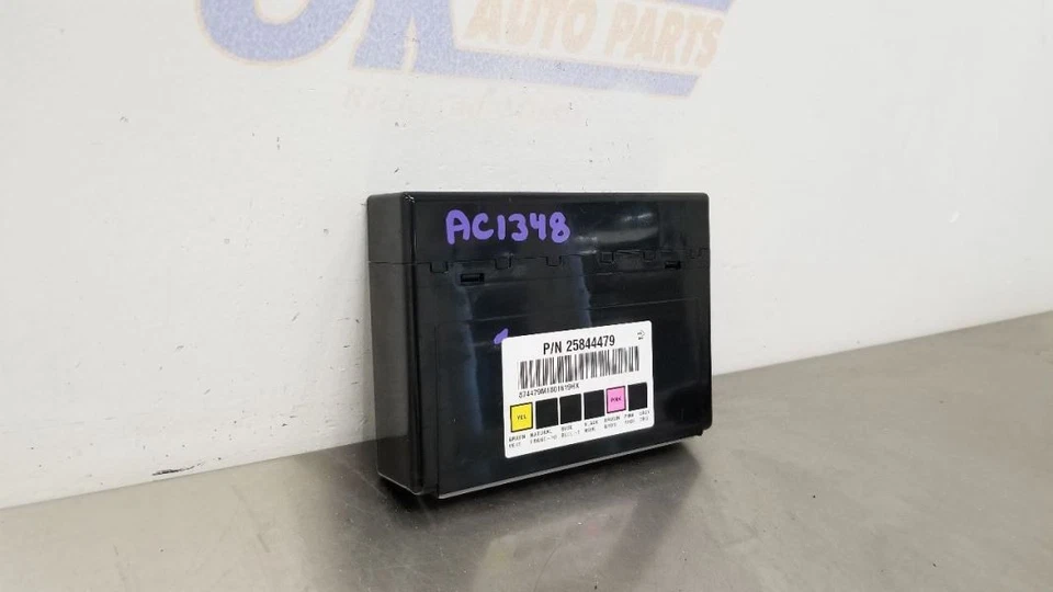 08 MÓDULO DE CONTROL DE CARROCERÍA CHEVY SILVERADO 2500 BCM 25844479 Foto 4 de 4