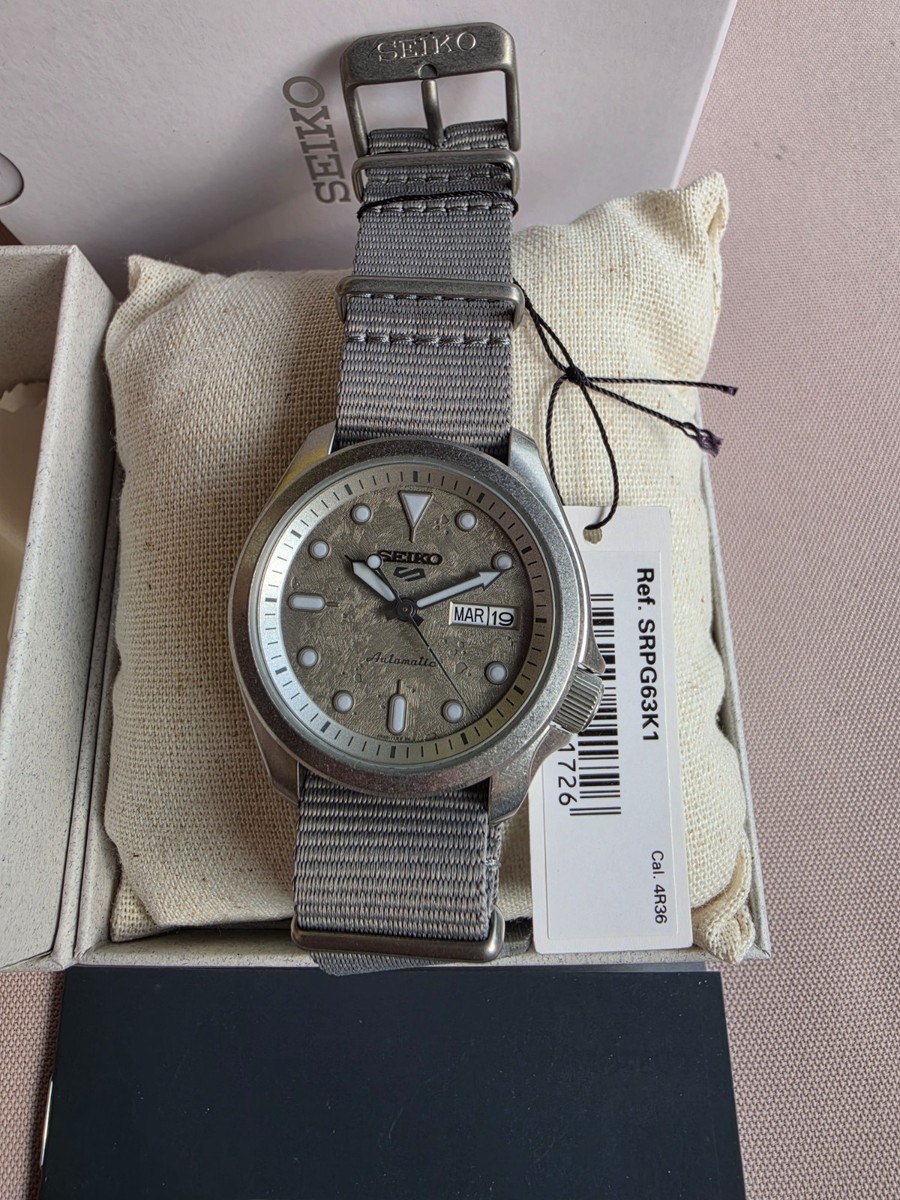 SEIKO 5 Sports SRPG63K1 4R36 自動巻き メンズ SEIKO 5 Sports SRPG63K1 Automatic Watch Gray Cement Dial Nylon SKX