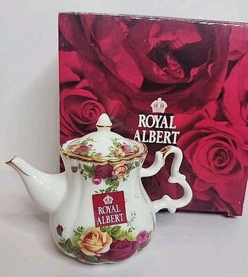 New Royal Albert Old Country Roses Teapot Votive Tea Light Candle Holder NIB 4''