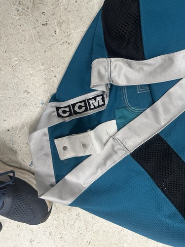 Vintage Game Used Center IceCCM NHL - Korolyuk San Jose Sharks Jersey 2000 - Picture 6 of 6