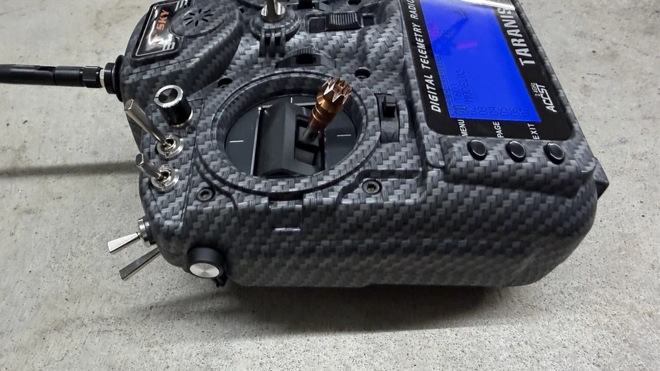 FrSky Taranis X9D Plus 2.4GHz SE ACCESS Transmitter (Carbon Fiber) - Image 3 of 4