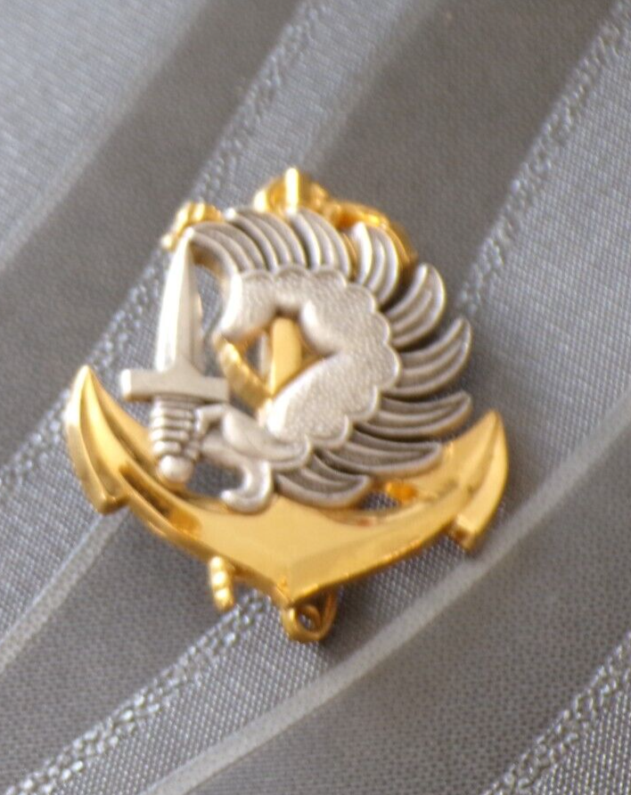 INSIGNE DES TROUPES DE MARINE/2èmeRPIMA/PARACHUTISTE/MILITARIA