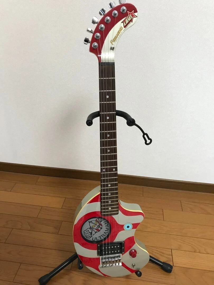 FERNANDES ZO-3 Electric Guitar With Built-In Amplifier Japan Ultra Man