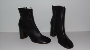 celine elliptic boot