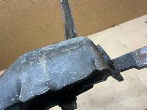 87-95 Jeep Wrangler YJ Transfer Case Shifter Bracket 5 speed NP231 AX5 231 Shift - Picture 8 of 19