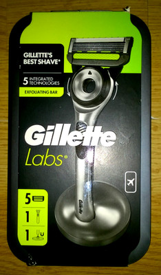 Gillette Labs Peeling Rasierer mit Magnetständer + Etui + 1 Griff + 5 Kartuschen