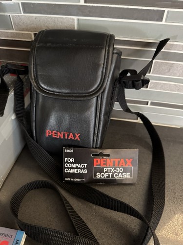 Pentax IQZoom140M Camera With Extras - Picture 19 of 20