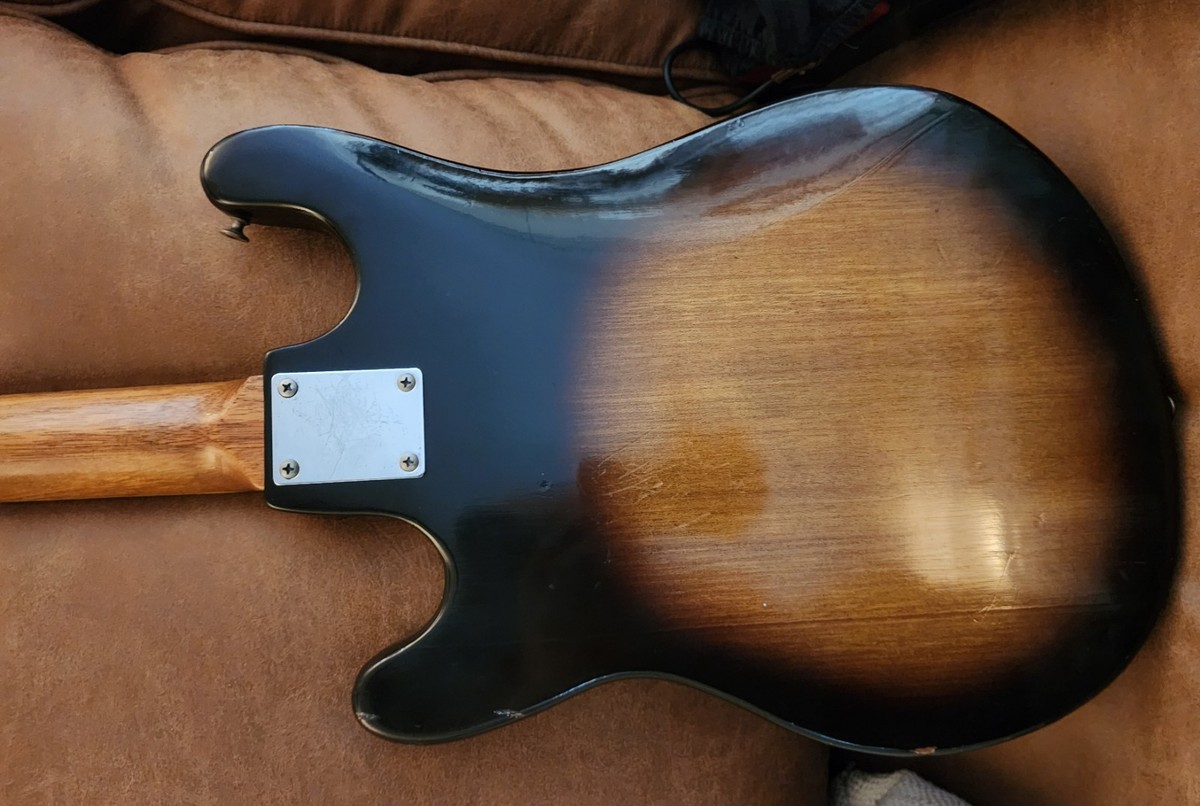 TEISCO WG-4L Circa 1960's Electric Guitar Sunburst 4 pickup combo