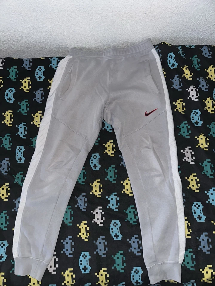 bas nike gris - Photo 3/3