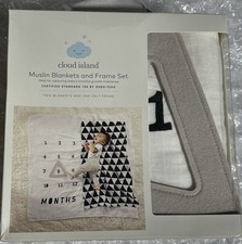 Cloud Island Muslin Blanket  Frame Set, Monthly Infant Milestones, Black-New