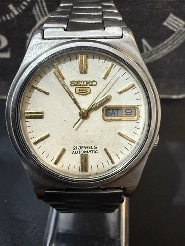 Vintage Seiko 5  Cream Dial 7009-3060 - Oct 1981 -Serviced - Classic Dress Watch
