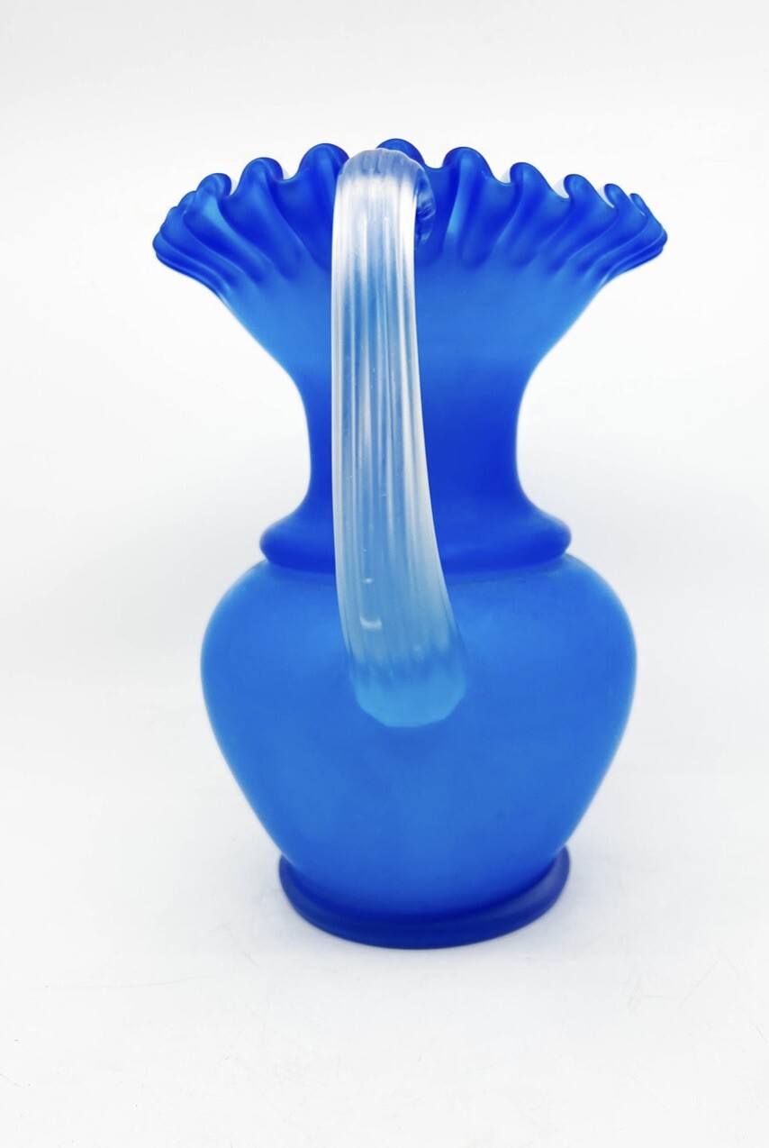 VIBRANT BLUE ART GLASS PITCHER WITH RUFFLED EDGE & CLEAR HANDLE 10