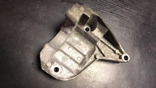 BMW 3 2.0 Diesel Servopumpenhalter 7794455 E90