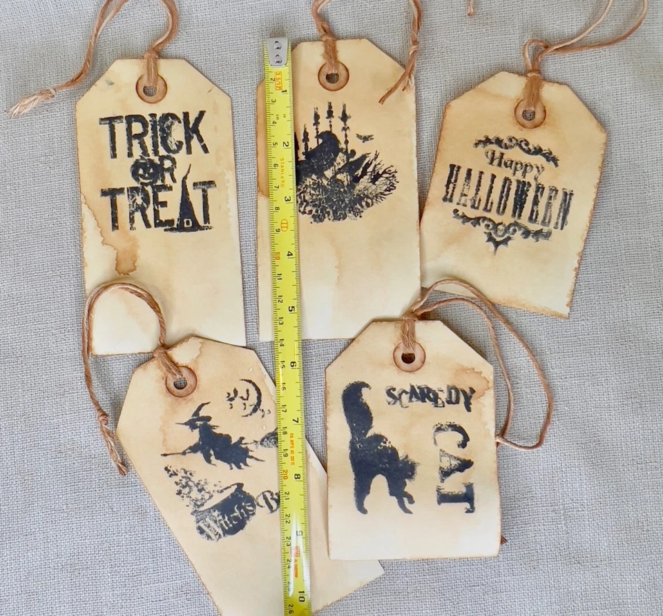 Folk-Art Primitive Halloween Stamped Hang Tags, 14-pcs (Large 4.25") & (XL 5.5") - Image 4 of 4